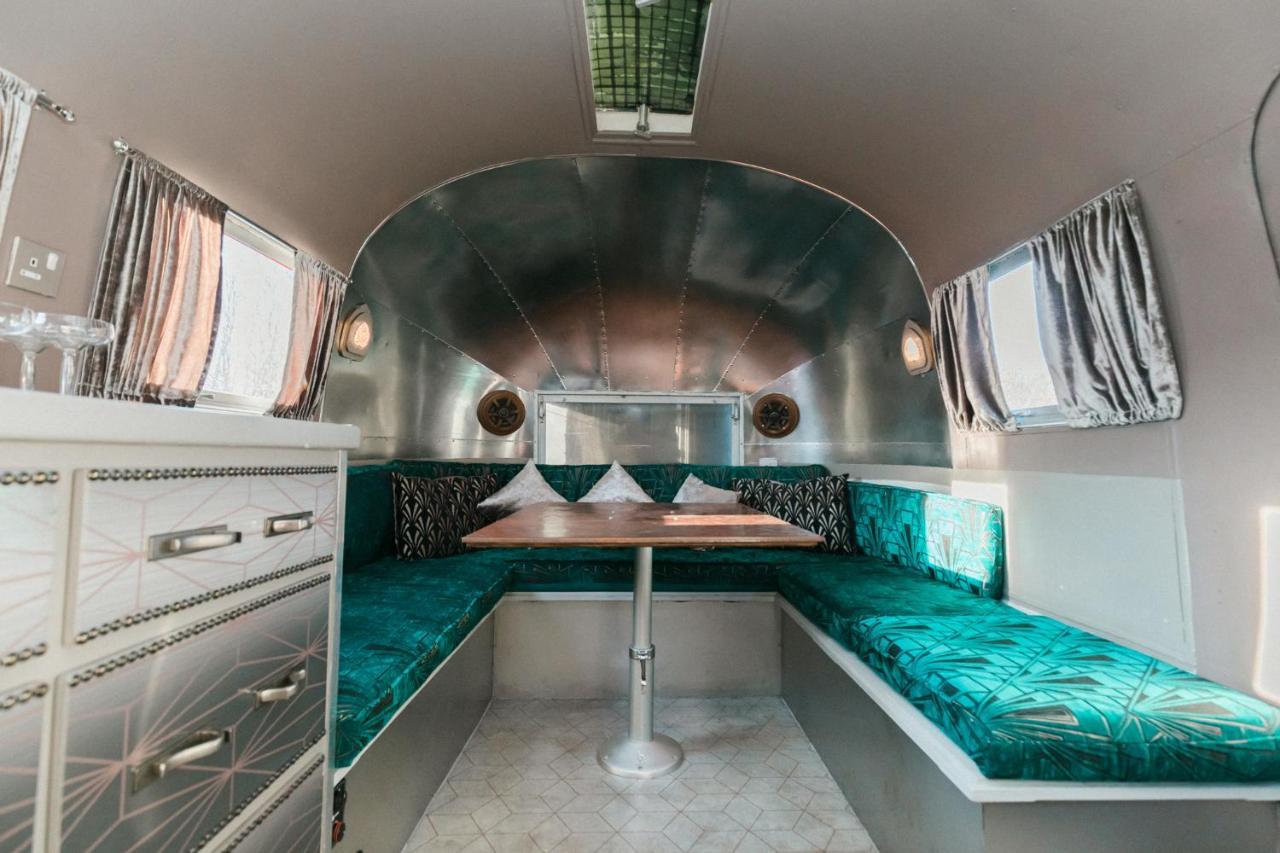צ'יצ'סטר Silver Airstream Glamping & Rental מראה חיצוני תמונה