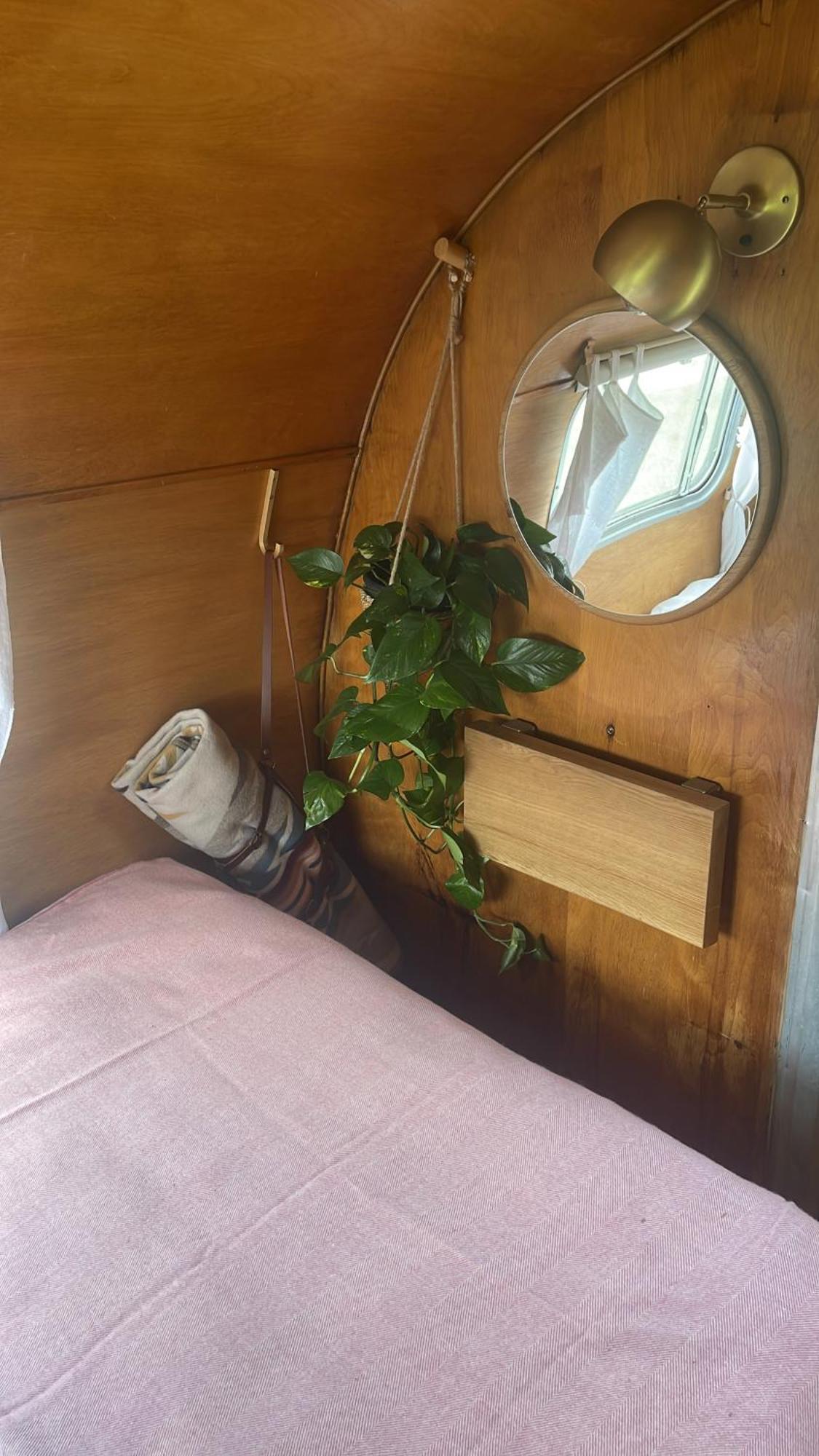 צ'יצ'סטר Silver Airstream Glamping & Rental מראה חיצוני תמונה