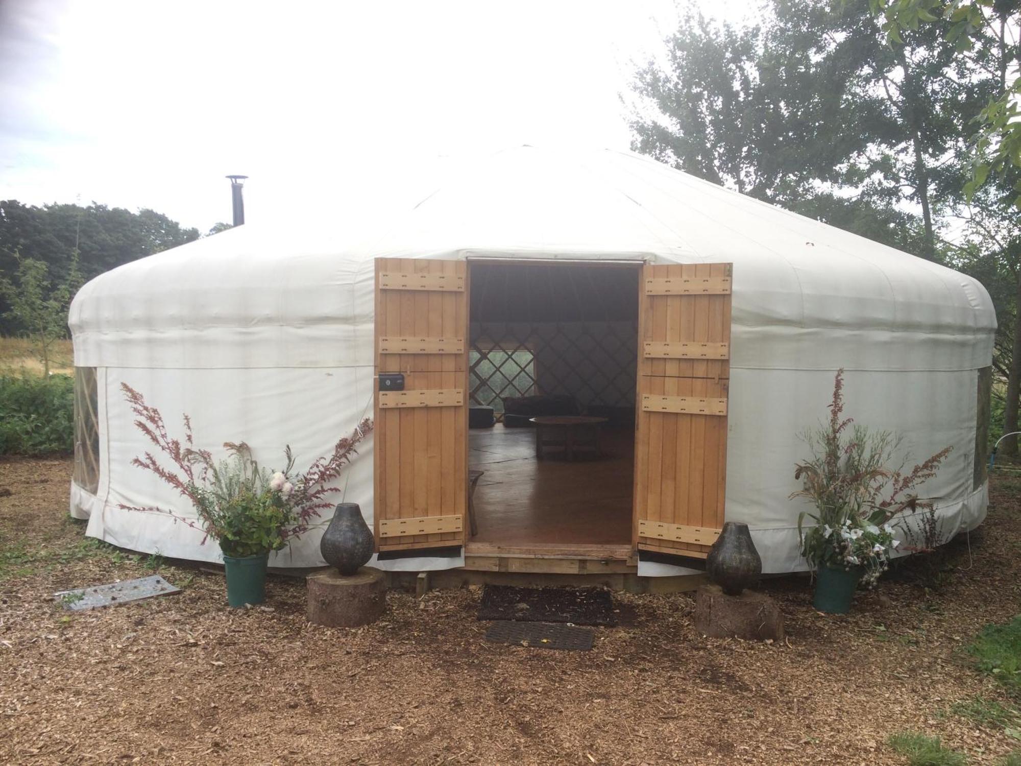 צ'יצ'סטר Silver Airstream Glamping & Rental מראה חיצוני תמונה